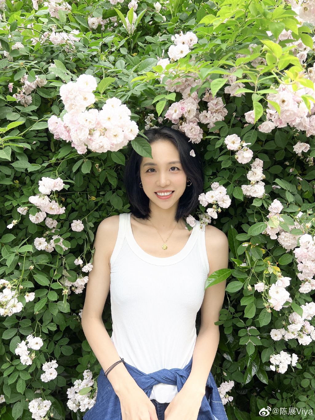 女排|人比花娇！前女排国手久违出镜展露笑颜，产后迅速瘦身美出新高度