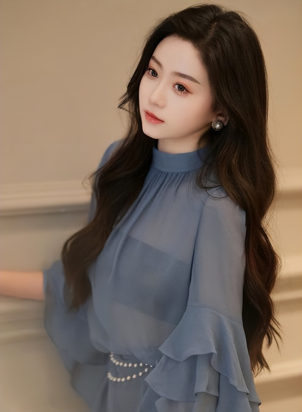 李沁|黄晓明被曝有个私生子,与女方用情侣头像,还有私人物品出现车内