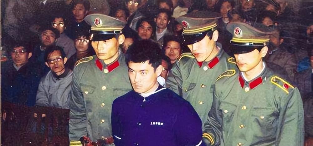 1991年,杭州破获一起仙人跳,意外牵出42具尸体,法医不幸中尸毒