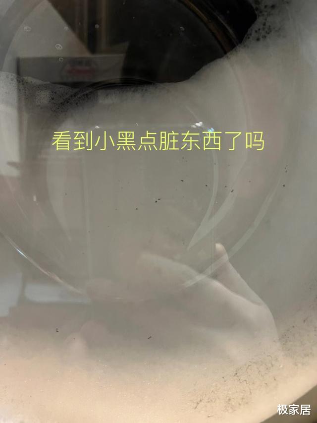 “洗衣液”跟“洗衣粉”哪种好用?内行人说出实情,幸亏没选错