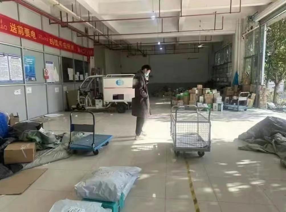 快递变慢递?多地出现快递运力不足,倡议理解和包容他们
