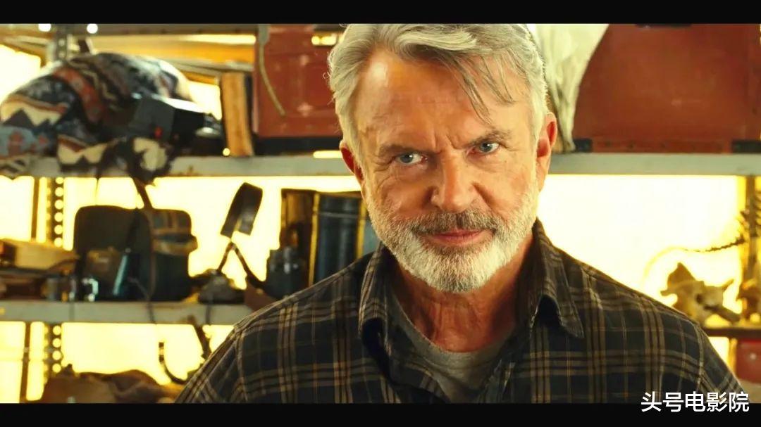 侏罗纪世界统治|《侏罗纪世界3》口碑崩了！恐龙大片只剩情怀，有人看一半打差评