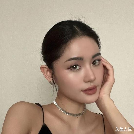 明星素颜 十级美颜加滤镜 但我和素颜和解了