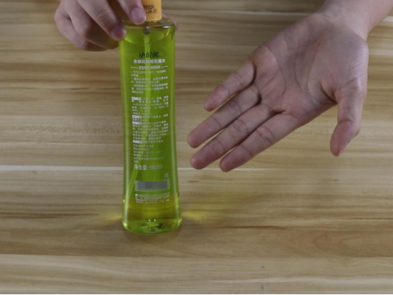 花露水的用处很多,不只是驱蚊的工具,很多方面会带来便利