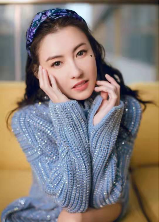 谢霆锋|谢霆锋给张柏芝做了腊八粥