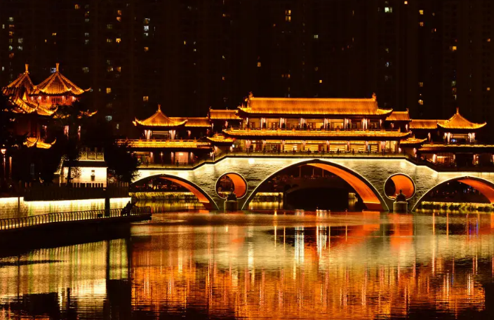 九寨沟|对经济落后的地区，进行旅游开发，其积极作用是应当肯定的