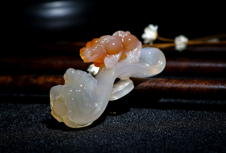 翡翠|翡翠市场货物真假混卖,眼前蒙上一层迷雾,这些困惑为你解答