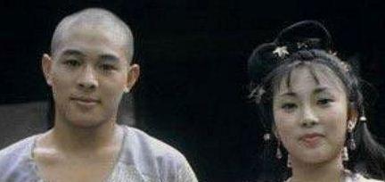 许鞍华|1991年，怀有身孕的黄秋燕被李连杰抛弃，现如今她怎么样了？