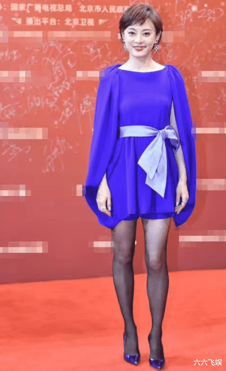 关晓彤|孙俪紫裙黑丝袜、关晓彤露肩显健硕，飞天奖红毯女明星生图好真实