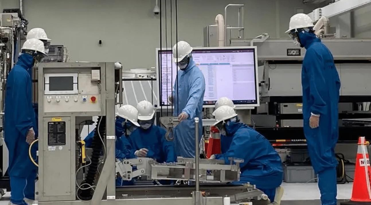 芯片|中企完成首台光刻机入场,ASML的选择大概率明确了!