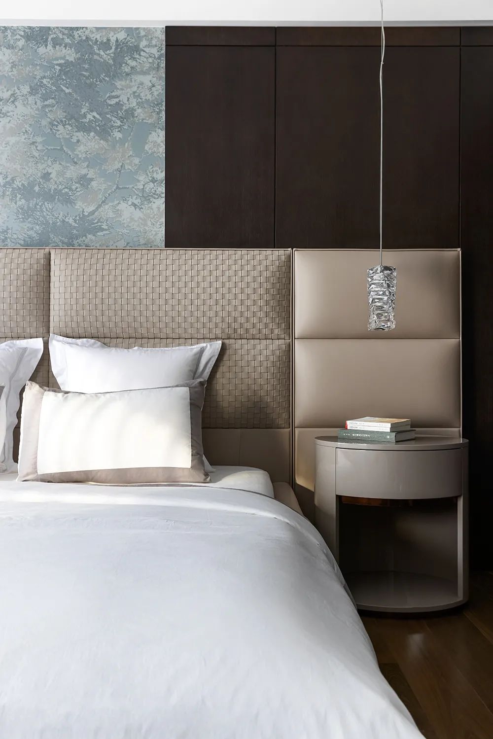 350㎡三层联排别墅,层层如画廊,真有逼格~