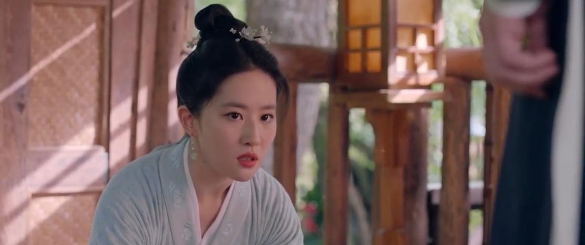 滤镜|陈晓的“泪沟”，刘亦菲的“颈纹”，打了多少滤镜明星的脸？