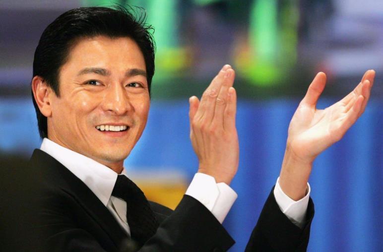 柳岩|刘德华当年拍戏时,被黄先生大骂:没有演技,靠长相混饭吃的花瓶