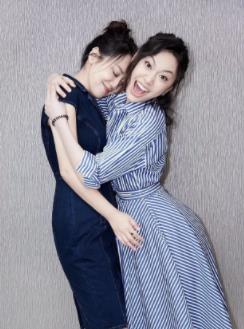 闫妮晒出自己住的房子,全屋白墙够朴素的,连挂画都是直接放地上