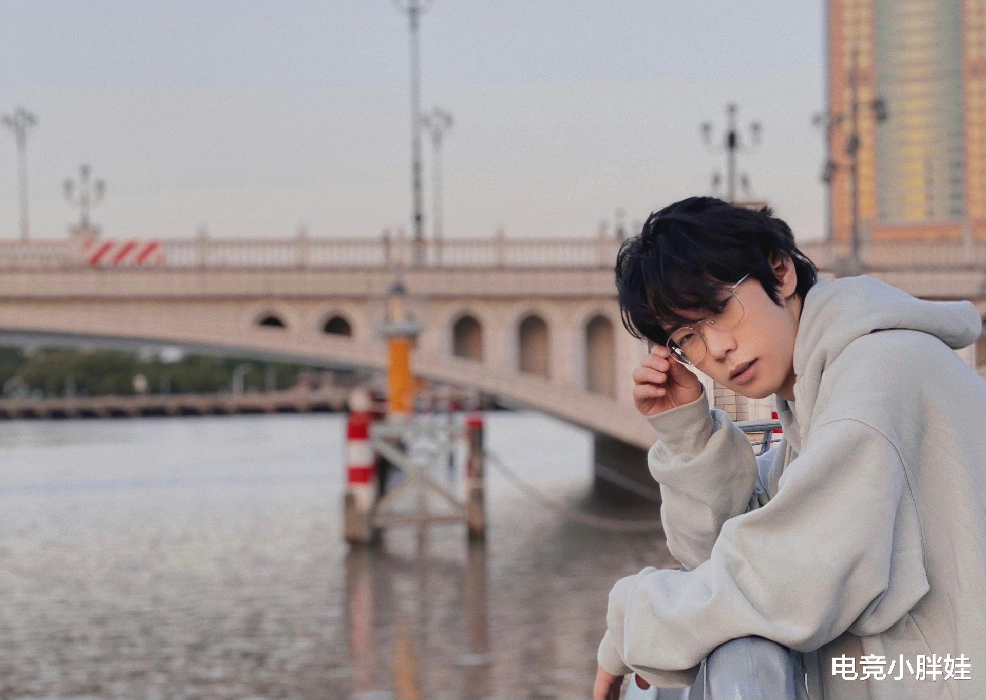 高校|KSG赢下VG拿到两连胜，啊泽却被寒夜质疑，觉得他的职业态度不对