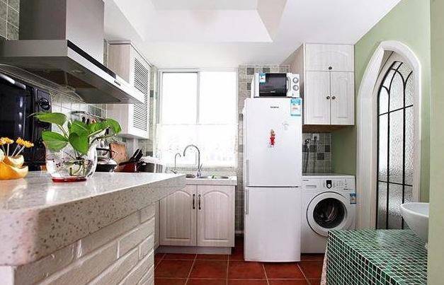 晒一晒60平的两居室,浴室在厨房也就算了,头一次见客厅这样装修