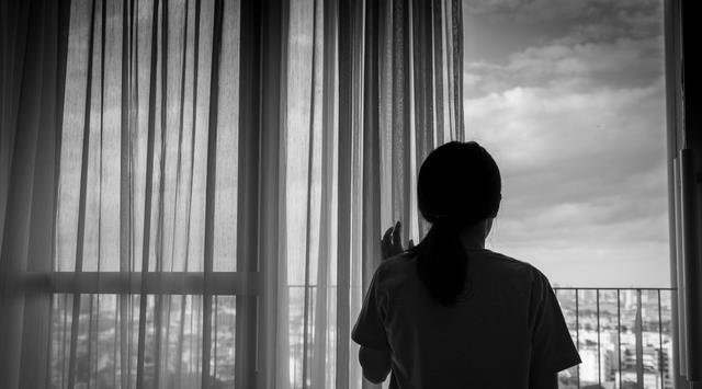 20岁男子畏光怕水,3天内去世,生前被猫咬伤,病因却不是狂犬病