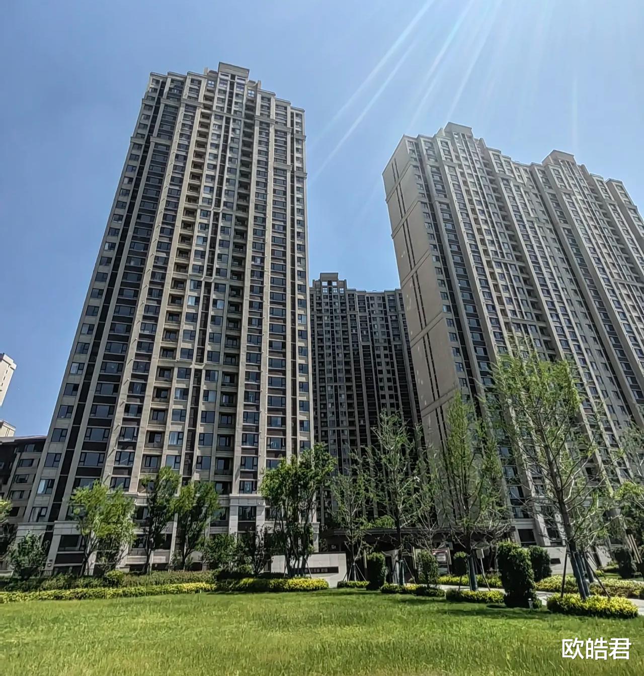 |一个同学从地产公司离职后,让我知道现在房地产形势很严峻