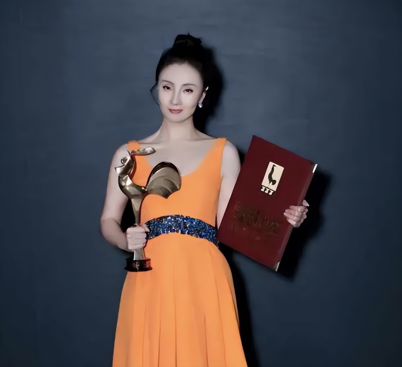 明星|眼看他起高楼，眼看他楼塌了，十位爆红后又翻车的明星，不必同情