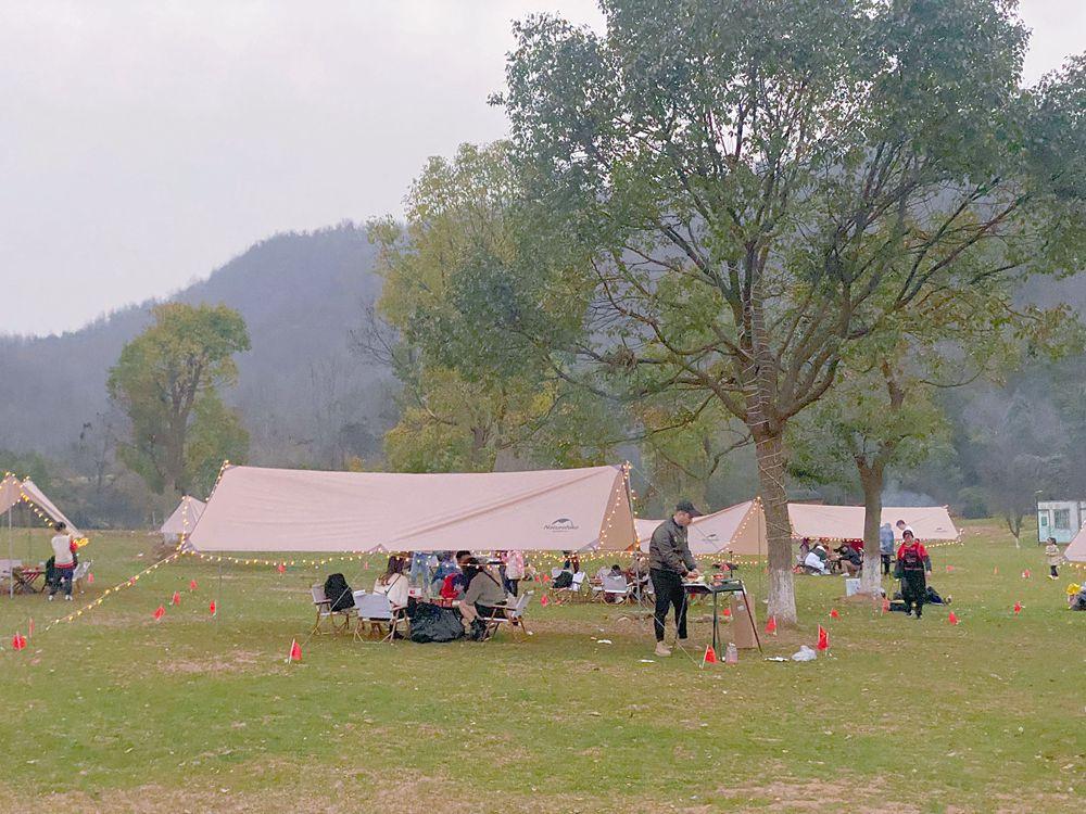 火车|安徽藏着一个天然公园!赏巨石奇观、游悬崖乐园、住山景民宿,人少景美还有露营!