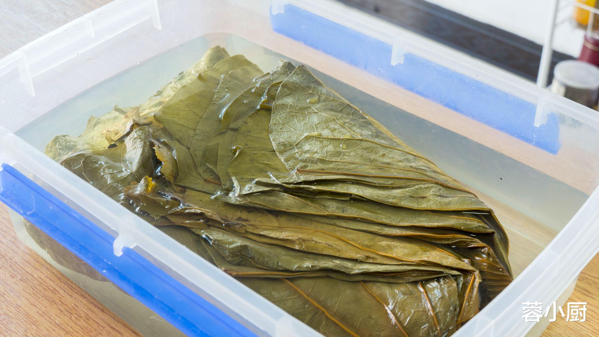 立秋润燥,饮食上可“减辛增酸”,多吃“3黄2白1红”,润肺养胃