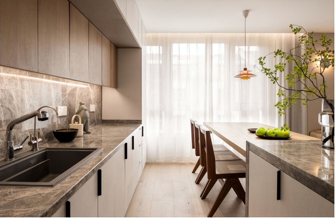 发现上海40岁阿姨的家，那叫一个高级，没有爱人有自由，真舒坦！