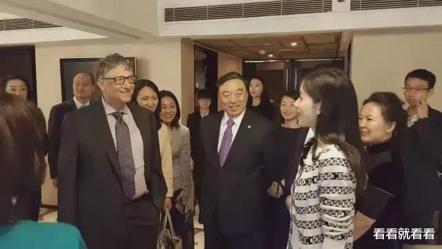 肖战|28岁章泽天公布喜讯！她终于有了新归宿