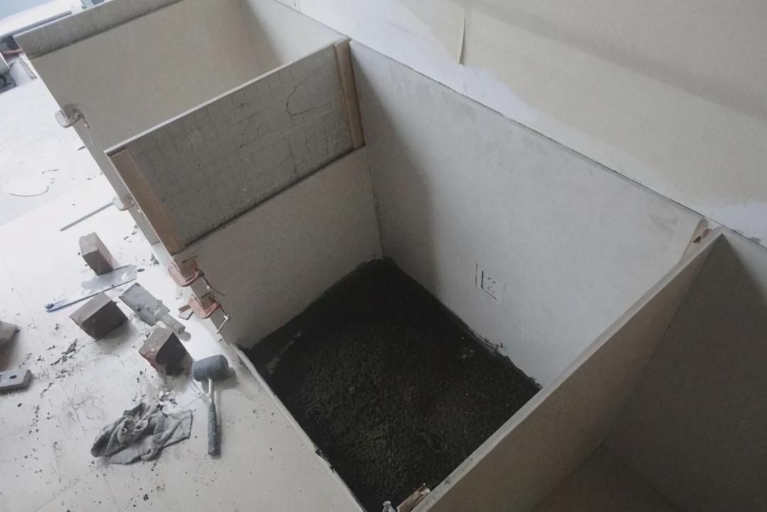 定做整体橱柜要2到3万，黑！瓦工做个砖砌橱柜3千多搞定！逆天