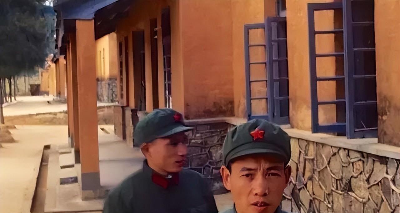 军旅文学：司令部要挑一名连长到作训科，两个人选该调谁？