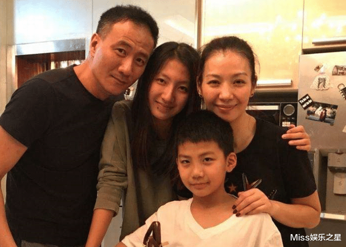 康晋荣|被专家肯定，指出《长津湖》剧本漏洞，胡军儿子康康被刘嘉玲钟爱