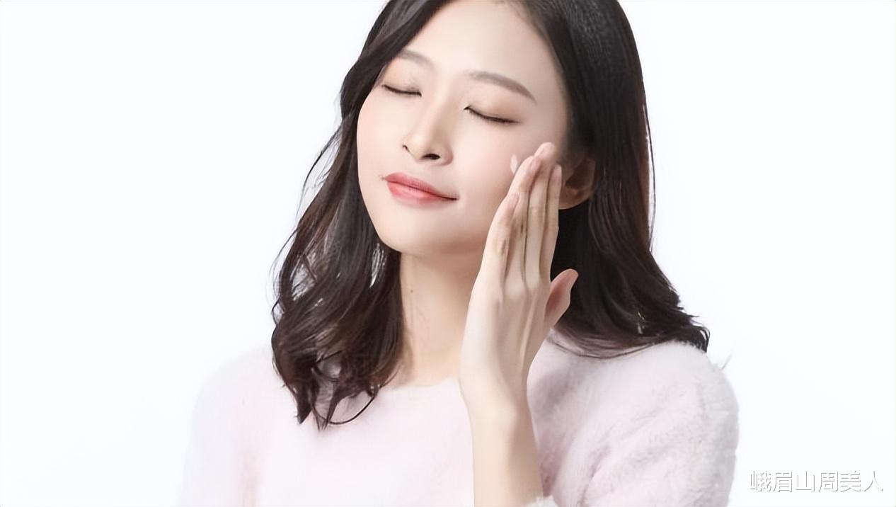 面膜 “网红式护肤”带毁了多少普通女孩?破坏皮肤屏障还容易“长痘”