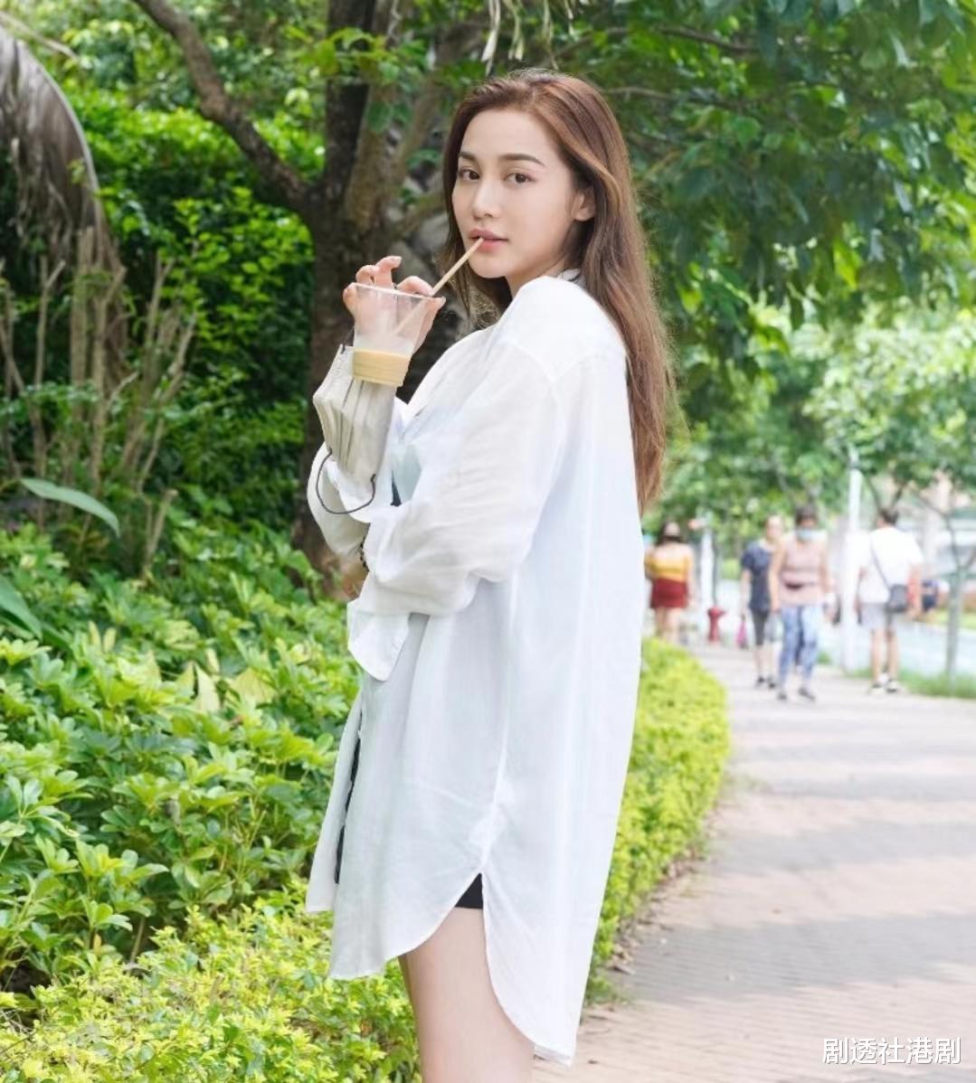 brian|与富二代男友合开公司！香港人气女神享受新恋情，曝仍会保持性感