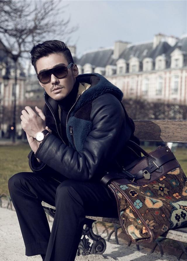 李沁|胡兵直播卖二手包，没想到被网友抢购一空，简直就是意外之喜啊