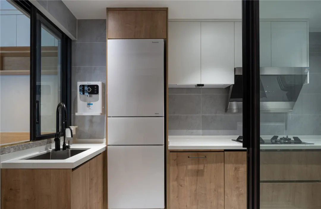 90后追着阳光生活，64m2小户型，慵懒惬意！