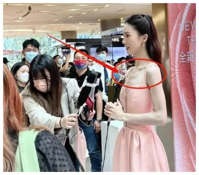身材“配不上”脸的8位女星，个个貌若天仙，身材却一言难尽