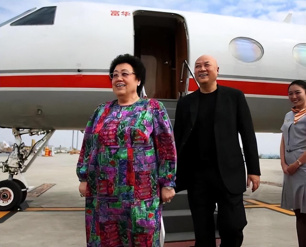 迟重瑞|无儿女无财产,睡觉不敢平躺,唐僧迟重瑞嫁大11岁富婆图啥?