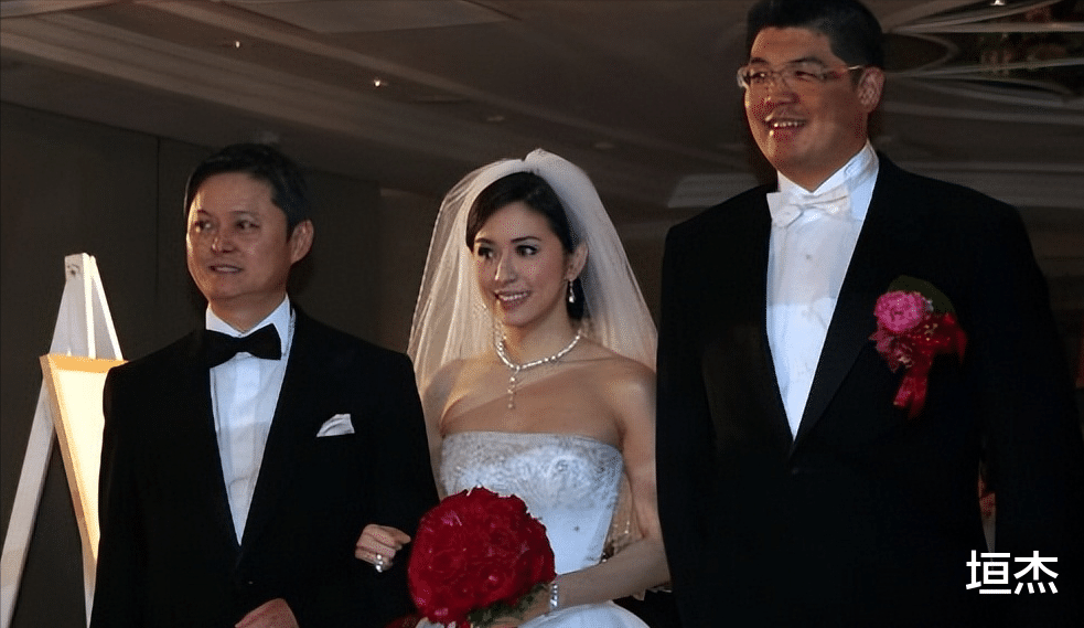 连胜文|“豪门顶配”蔡依珊:老公大选遭“子弹穿脸”,霸气应对力挽狂澜