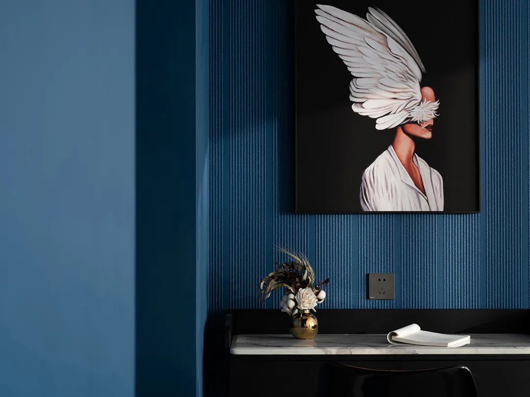 复古蓝+亮金饰,打造空间柔美轻奢质感