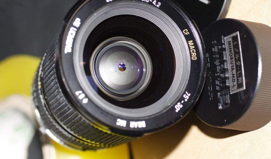 腾龙镜头|腾龙工厂的防尘能力堪忧，镜头倒是不错的，就喜欢轻便的大三元