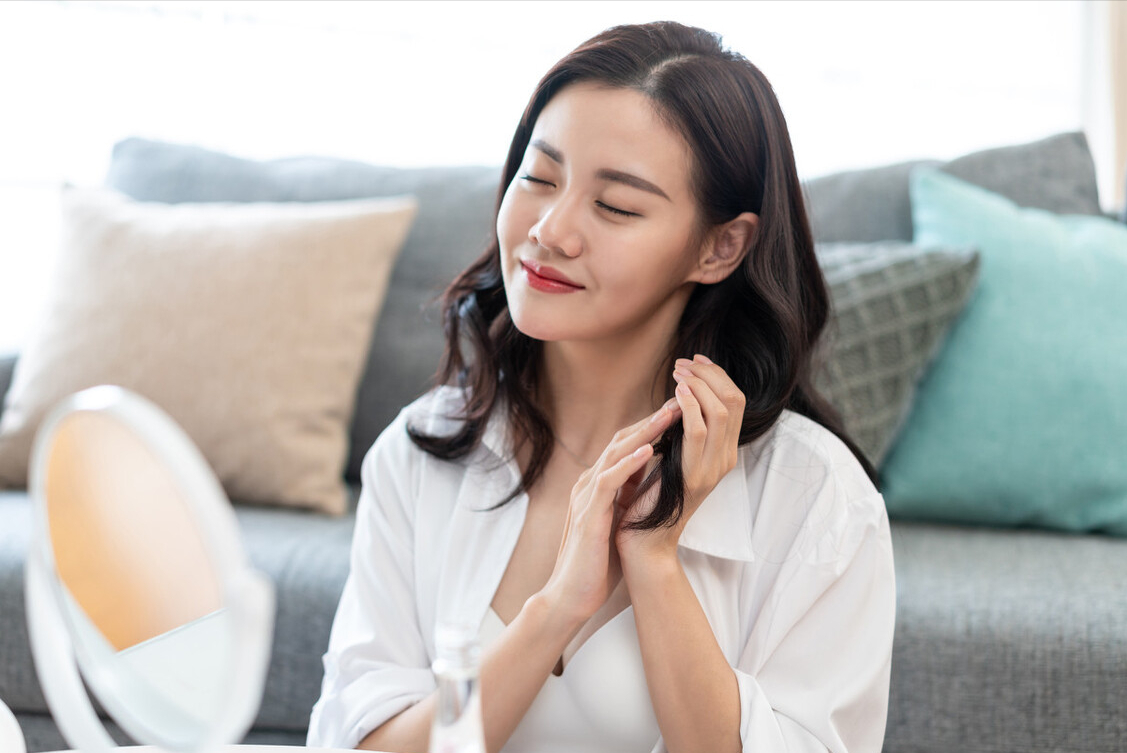 烫发 烫发后必须三天才能洗头?这样做可能更伤头发,看完这三点就知道