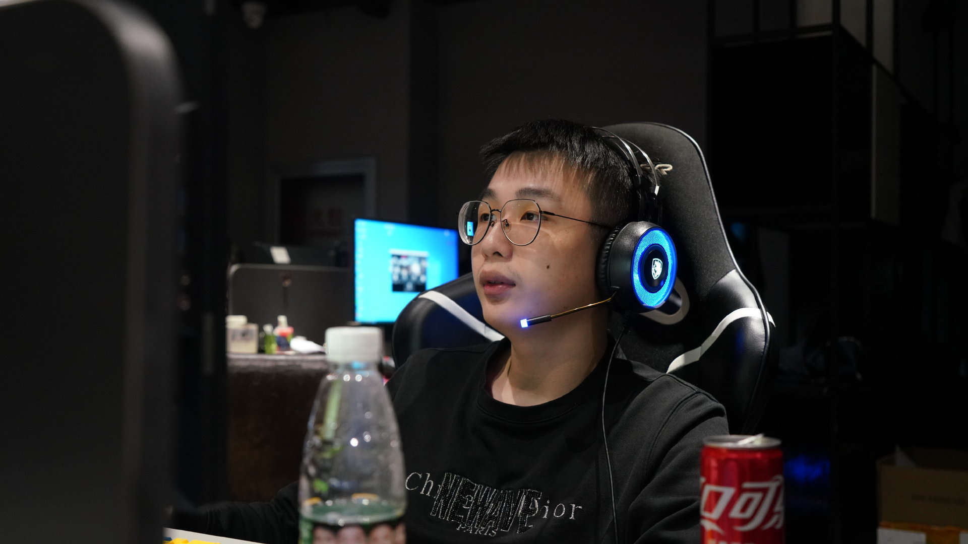 dota2-点名批评?sccc表示:poyoyo被洗脑了,xm的情况也差不多!