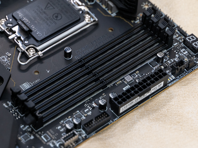 主板|军规又超标啦！微星Z690暗黑D5主板测评