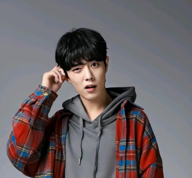 杰森·莫玛|李宁公布肖战新身份，肖战直言上班很快乐，后续或有更多合作