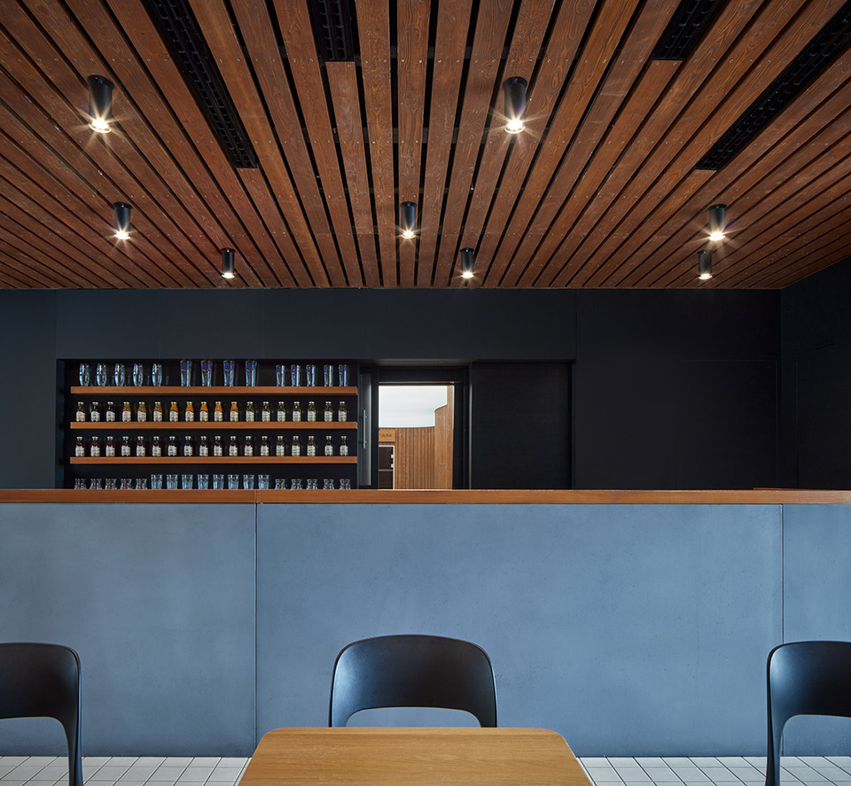 亿伽设计│温泉设计│Louny市政游泳馆:将泳池的活动场景置入城市公共空间