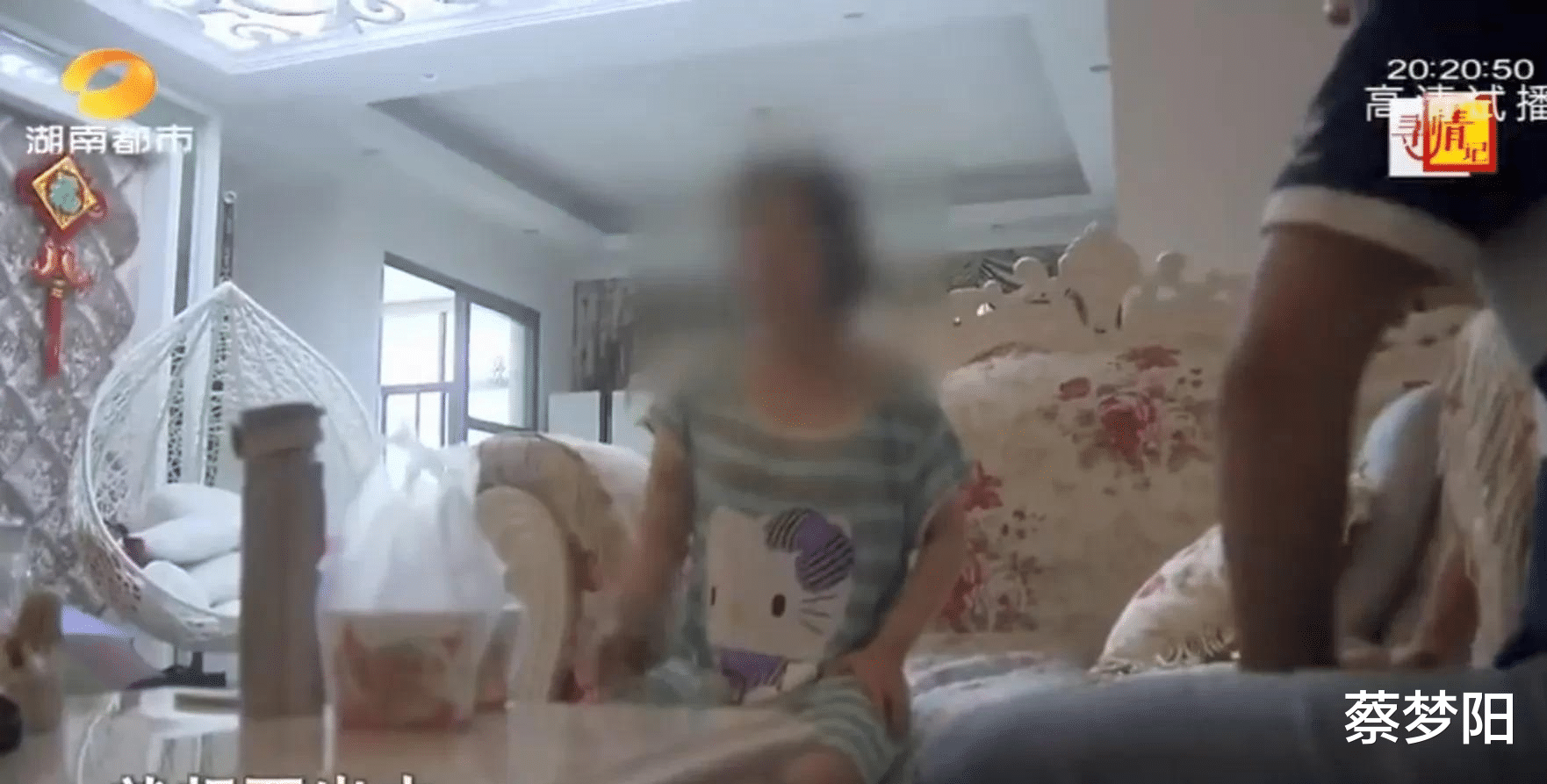 刘莉莉|第三者抱着孩子挑衅原配却被丈夫暴打,丈夫:她发不雅照给我老婆