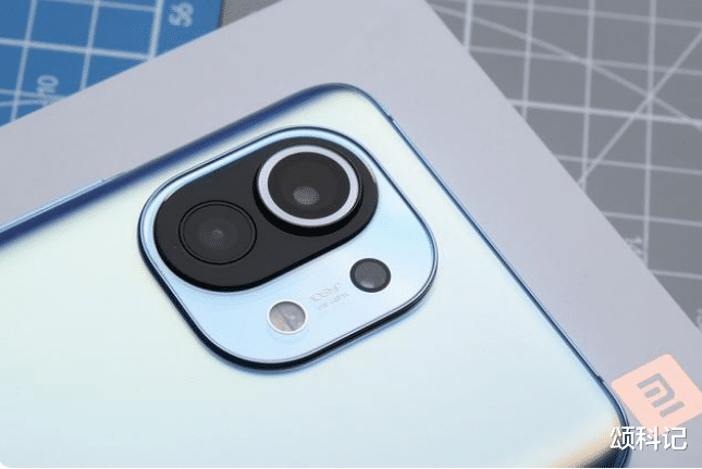 小米科技|小米旗舰价格降低，12+256GB+2k屏幕，加速退场