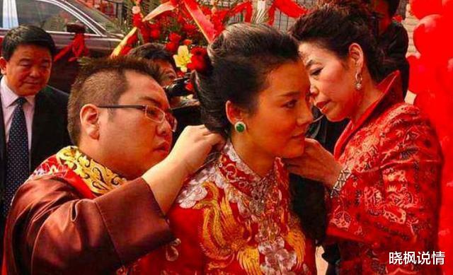 车晓|爱钱爱到病态,车晓和山西首富离婚后,又重新搭上一位野兽型富豪