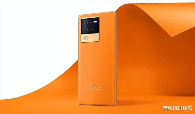 iqoo neo|价格相差900元，两台搭载旗舰处理器的手机，究竟有什么区别？
