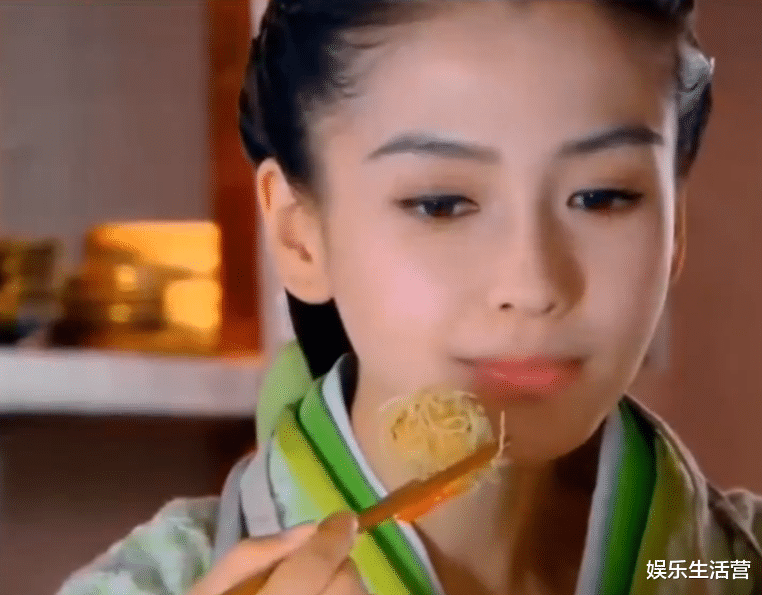 Angelababy|杨颖回应假吃，称导演要求不能咬，网友：8000W片酬都给得起