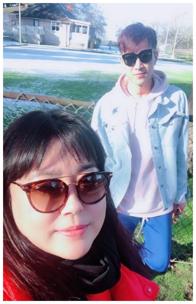 李菁菁|演员李菁菁:三婚三离,50岁下嫁小22岁圈外男友后,怎样了